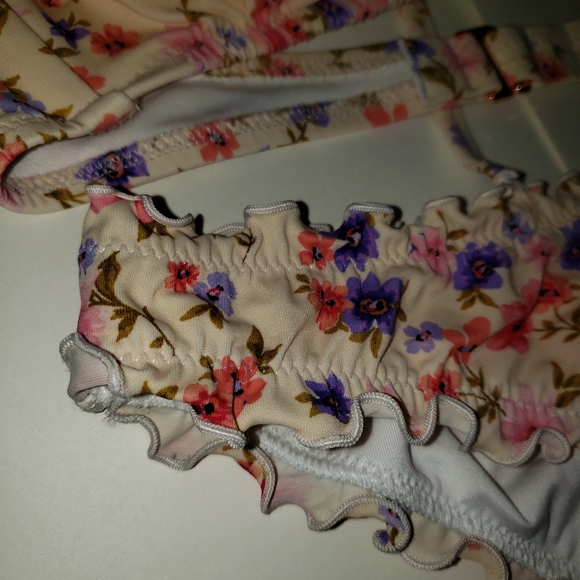 Shade & Shore Swimsuit Tan w/Flowers - Picture 2 of 12